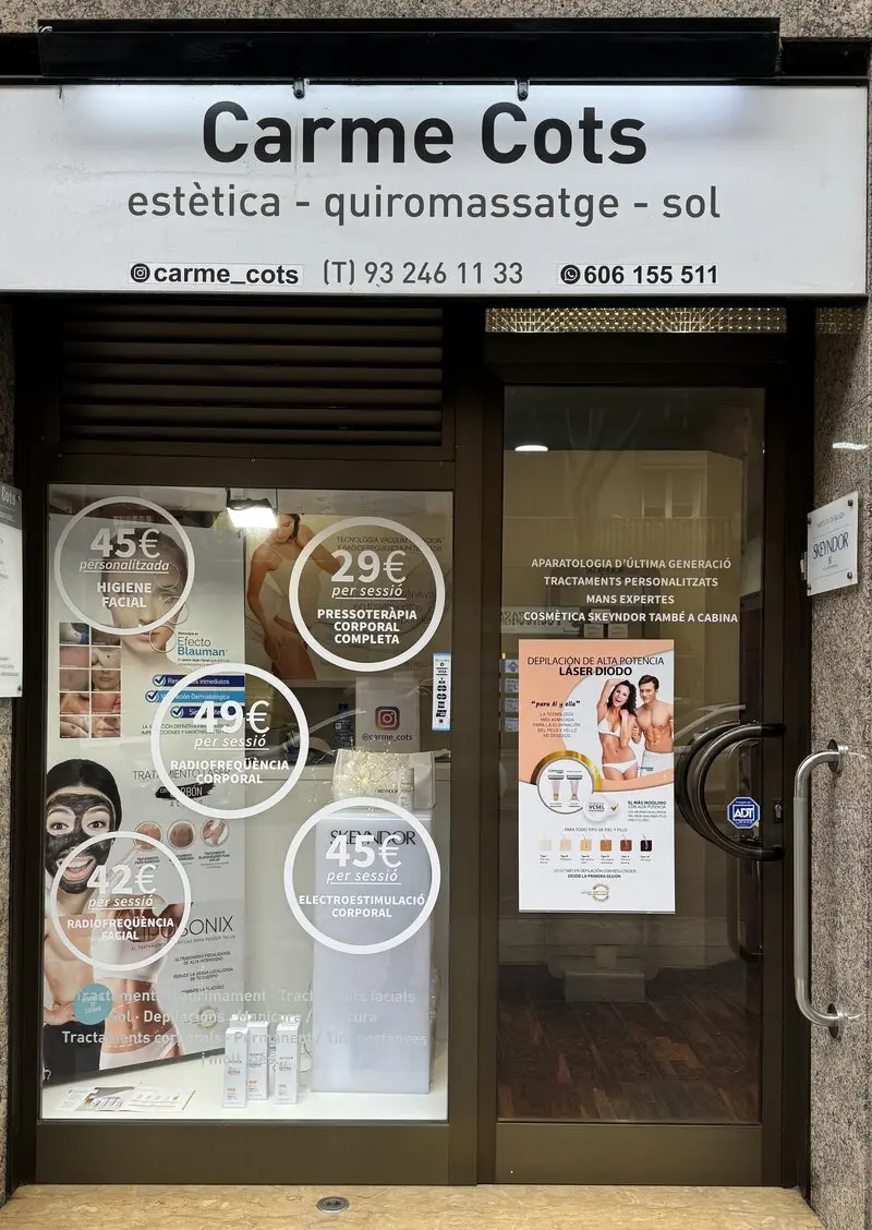 Entrada del Centre Estètica Carme Cots Barcelona